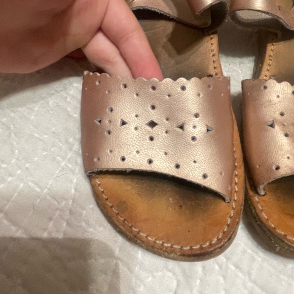 Freshly picked size 11 sandals - Picture 3 of 7